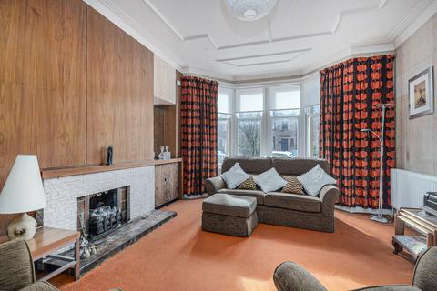 4 bedroom terraced house for sale, First Avenue, Netherlee, Glasgow