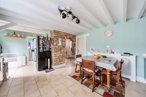 3 bedroom cottage for sale, Rectory Lane, Harlaxton.