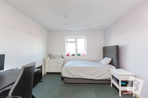 2 bedroom apartment for sale, Alderney Gardens, Wickford, Essex, SS11