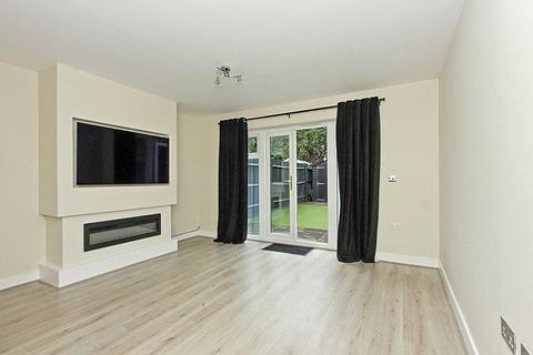 2 bedroom end of terrace house for sale, Barkers End, Sittingbourne, Kent, ME10