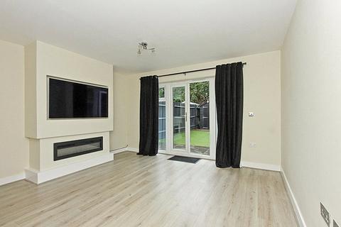6 Barkers End, Sittingbourne, ME10 3FS