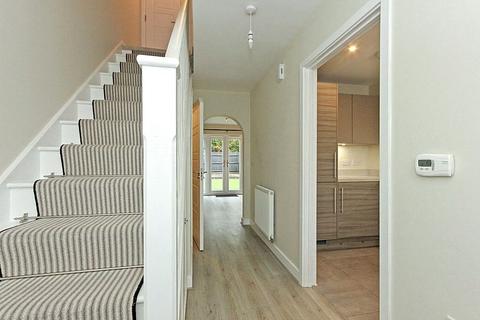 6 Barkers End, Sittingbourne, ME10 3FS