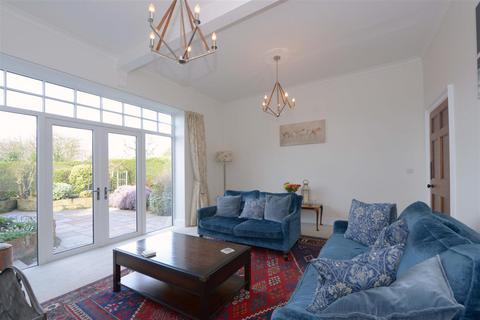 3 bedroom terraced house for sale, Lythwood Hall, Bayston Hill, Shrewsbury