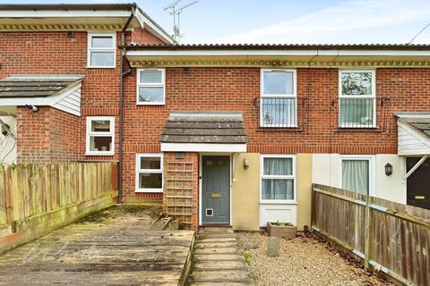 1 bedroom ground floor maisonette to rent, College Avenue Tonbridge TN9