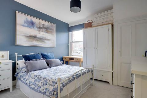 42 Hemdean Road, Caversham, Reading, RG4 7SU