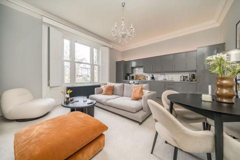 2 bedroom flat for sale, Berrylands Road, Surbiton KT5