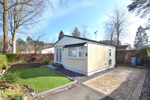 1 bedroom mobile home for sale, Rowan Dale, Grange Estate, Church Crookham GU52