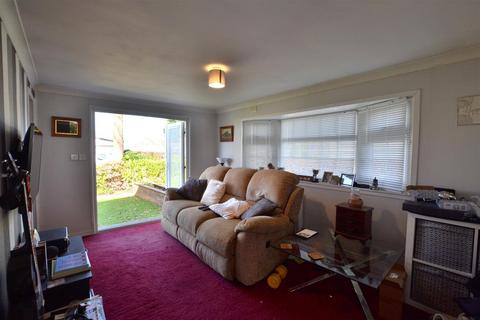 1 bedroom mobile home for sale, Rowan Dale, Grange Estate, Church Crookham GU52