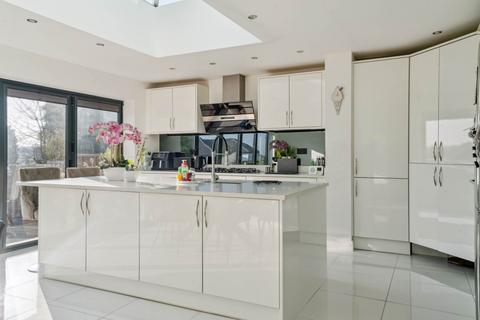 49 Devon Road, Watford, WD24 4HW