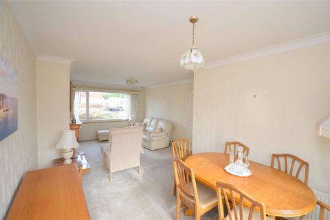 3 bedroom semi-detached house for sale, Parkfield Crescent, Mirfield, West Yorkshire, WF14