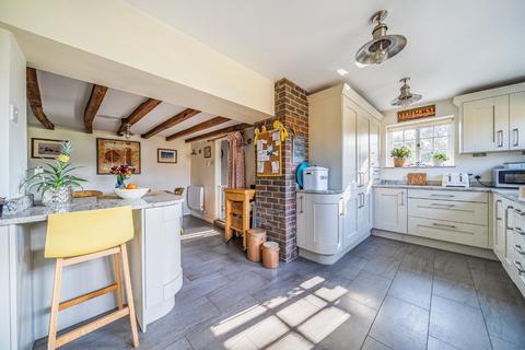 Redbrick Cottage Barnsole Road, Staple, Canterbury, CT3 1LE