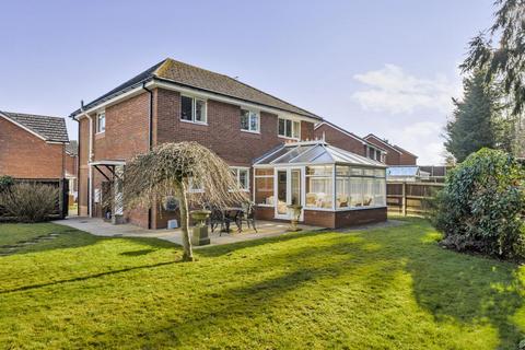 10 Heron Close, Ellesmere, SY12 9PU