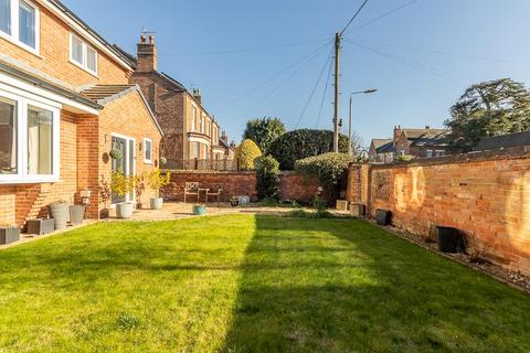 4 bedroom detached house for sale, Wellington Road, Burton Joyce, Nottingham