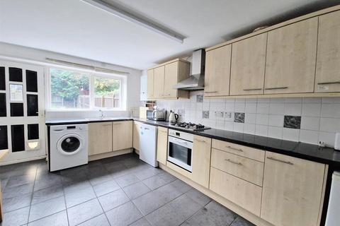 3 bedroom end of terrace house to rent, Bristol Road South, Rednal, Birmingham, West Midlands, B45