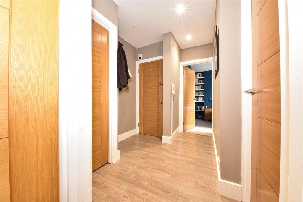 Hallway.jpg