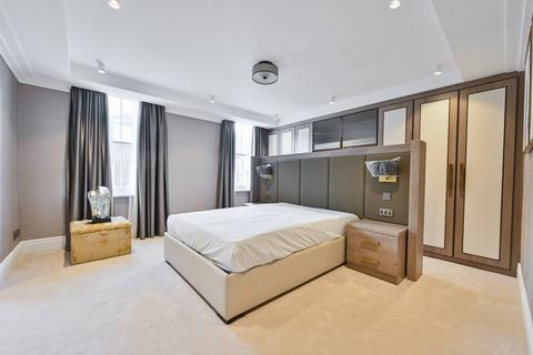 3 bedroom flat to rent, Charles Street, W1J, Mayfair, London, W1J