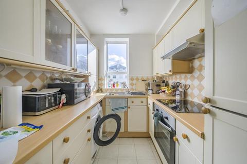 2 bedroom flat for sale, Lancaster Gate,  London,  W2,  W2