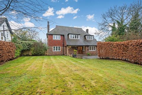 3 bedroom detached house for sale, Tadworth Street, Tadworth