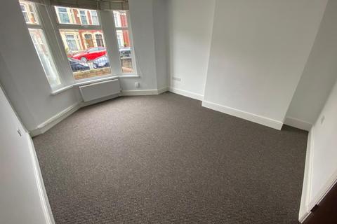 2 bedroom apartment to rent, Kingsland Road, Canton, Cardiff