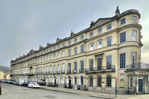 1 bedroom flat for sale, Sydney Place, Bath