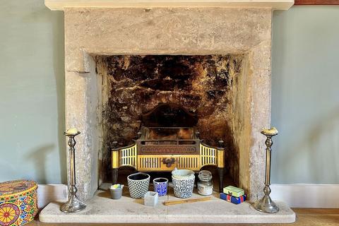 1 bedroom flat for sale, Sydney Place, Bath