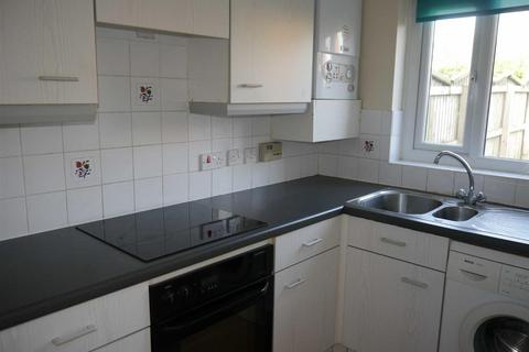 2 bedroom house to rent, Holmeswood Close, Wilmslow, Cheshire