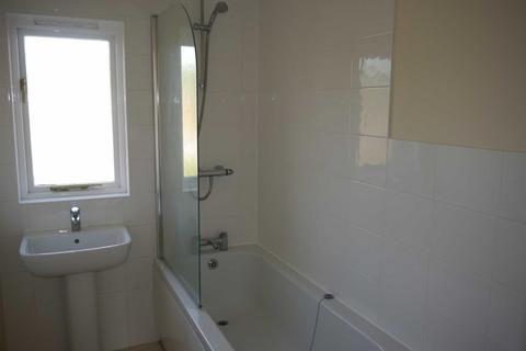 2 bedroom house to rent, Holmeswood Close, Wilmslow, Cheshire