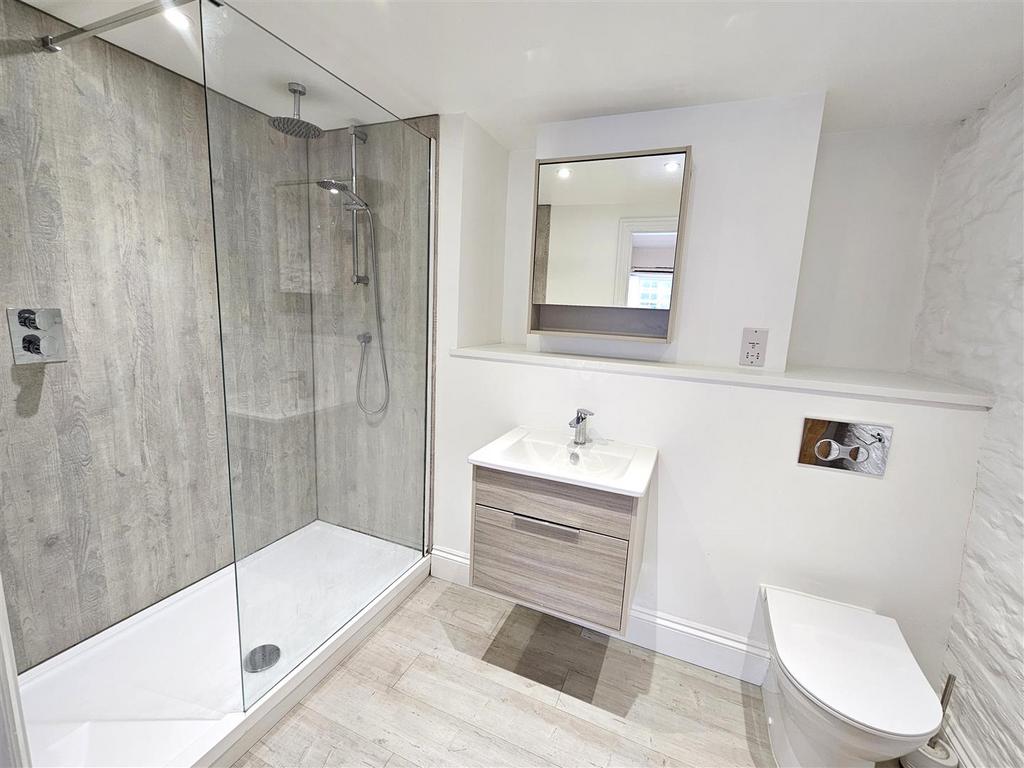 En Suite.jpg