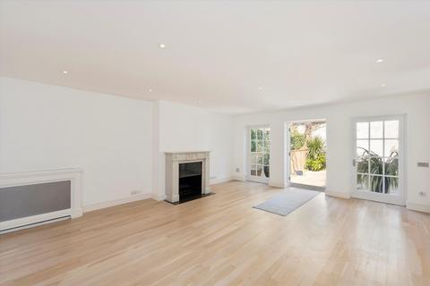 3 bedroom detached house to rent, Yeomans Row, London, SW3