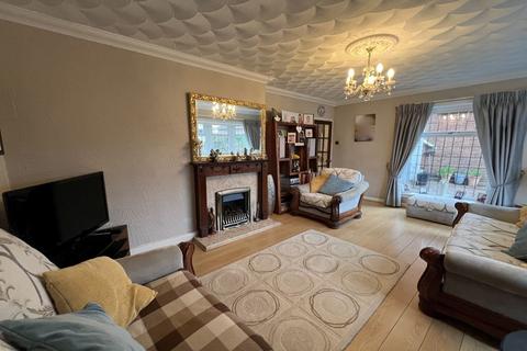 9 Basildene Close, Gilwern, Abergavenny, NP7 0AW