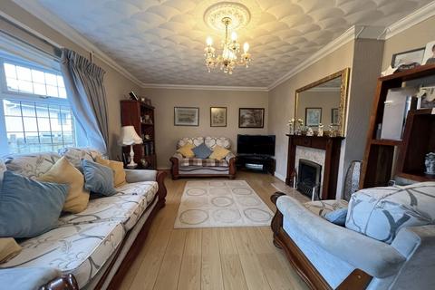 9 Basildene Close, Gilwern, Abergavenny, NP7 0AW