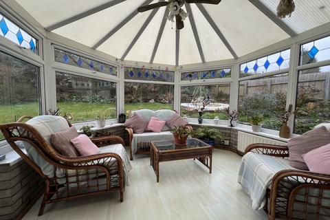 9 Basildene Close, Gilwern, Abergavenny, NP7 0AW