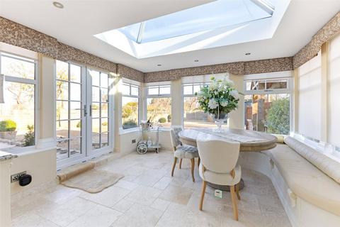 4 bedroom detached house for sale, Evesham Road, Weston-Subedge, Chipping Campden, Gloucestershire, GL55