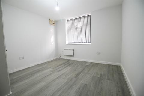 1 bedroom flat to rent, Memorial Road, Manchester M28