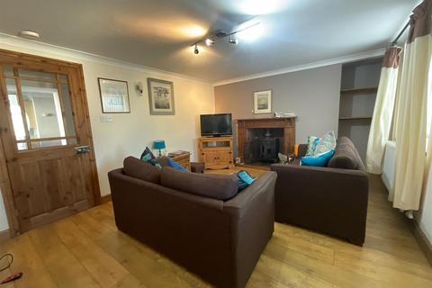 3 bedroom terraced house for sale, Heol Y Garn, Ammanford SA18