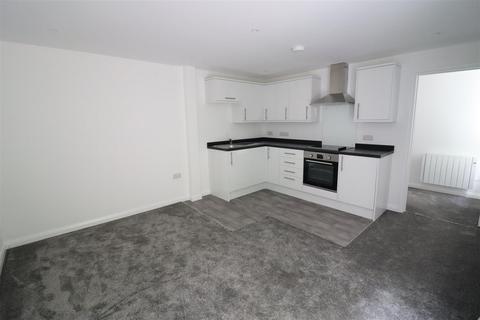 1 bedroom flat to rent, The Leats, Truro