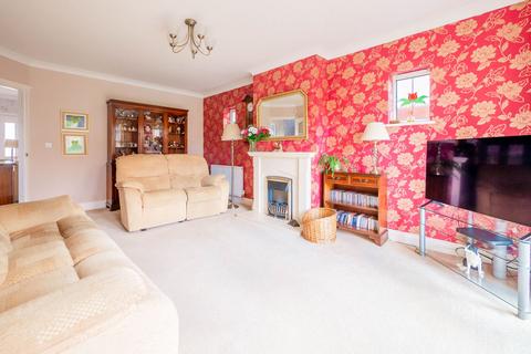 27 Brays Lane, Rochford, SS4 3DP