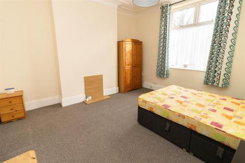 1 bedroom ground floor flat to rent, Holly Avenue, Wallsend