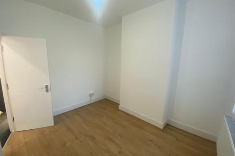 2 bedroom flat to rent, 55a Braemar Road Ground floor flat London E13 8EH