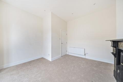 2 bedroom apartment to rent, Keslake Road London NW6