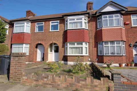 3 bedroom terraced house for sale, Lynmouth Avenue, Enfield