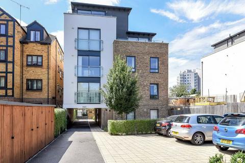 2 bedroom flat to rent, Kings Avenue, London SW4