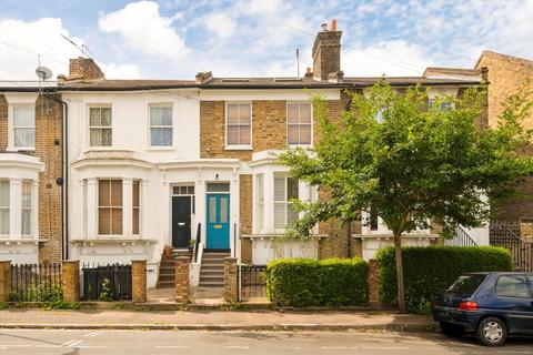 8 Fassett Road, London, E8 1PA