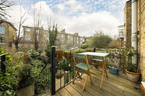 8 Fassett Road, London, E8 1PA