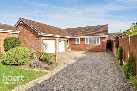 3 bedroom detached bungalow for sale, Elmdale Drive, Edenthorpe, Doncaster