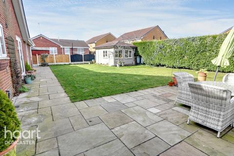 3 bedroom detached bungalow for sale, Elmdale Drive, Edenthorpe, Doncaster