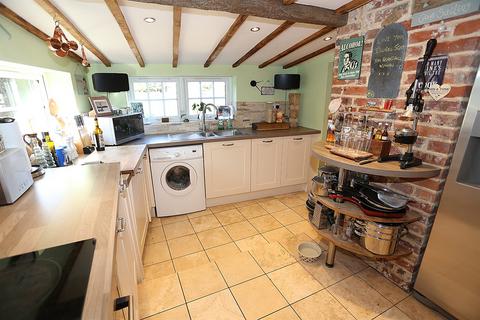 3 bedroom cottage for sale, The City, Halvergate, Norwich, NR13