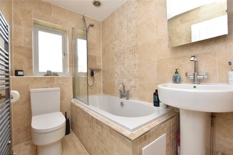 11 Blackgates Drive, Tingley, Wakefield, WF3 1TE