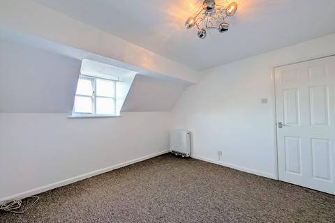 3 bedroom maisonette to rent, Grace Avenue, Milton Keynes MK6