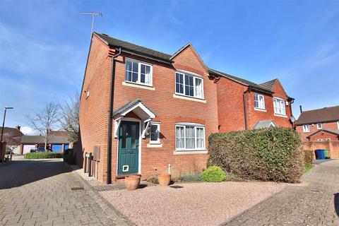 3 bedroom detached house for sale, Clifford Avenue, Walton Cardiff, Tewkesbury